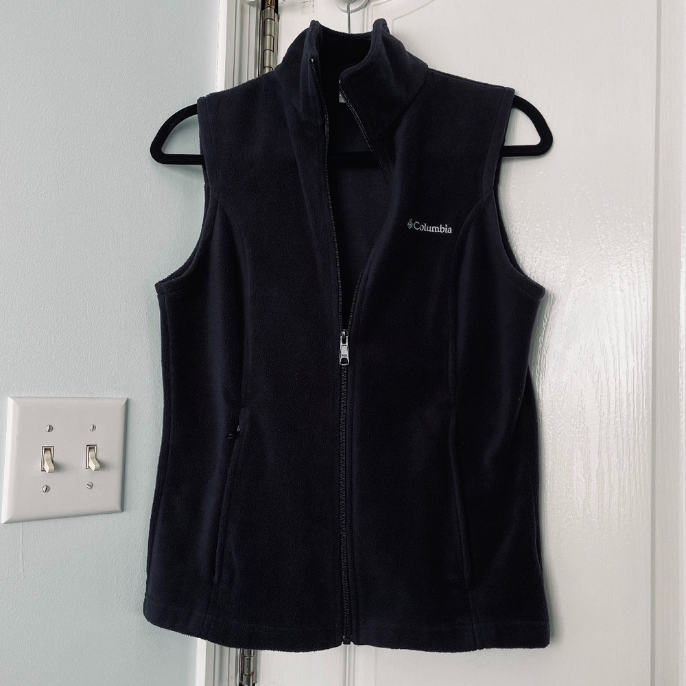 Columbia bundle, vest and beanie - Picture 2 of 12